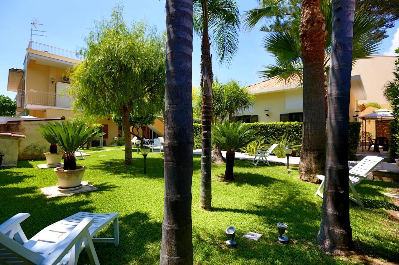 Re Sole La Dependance - Casa Vacanza M E R C U R I O Avola Exterior photo