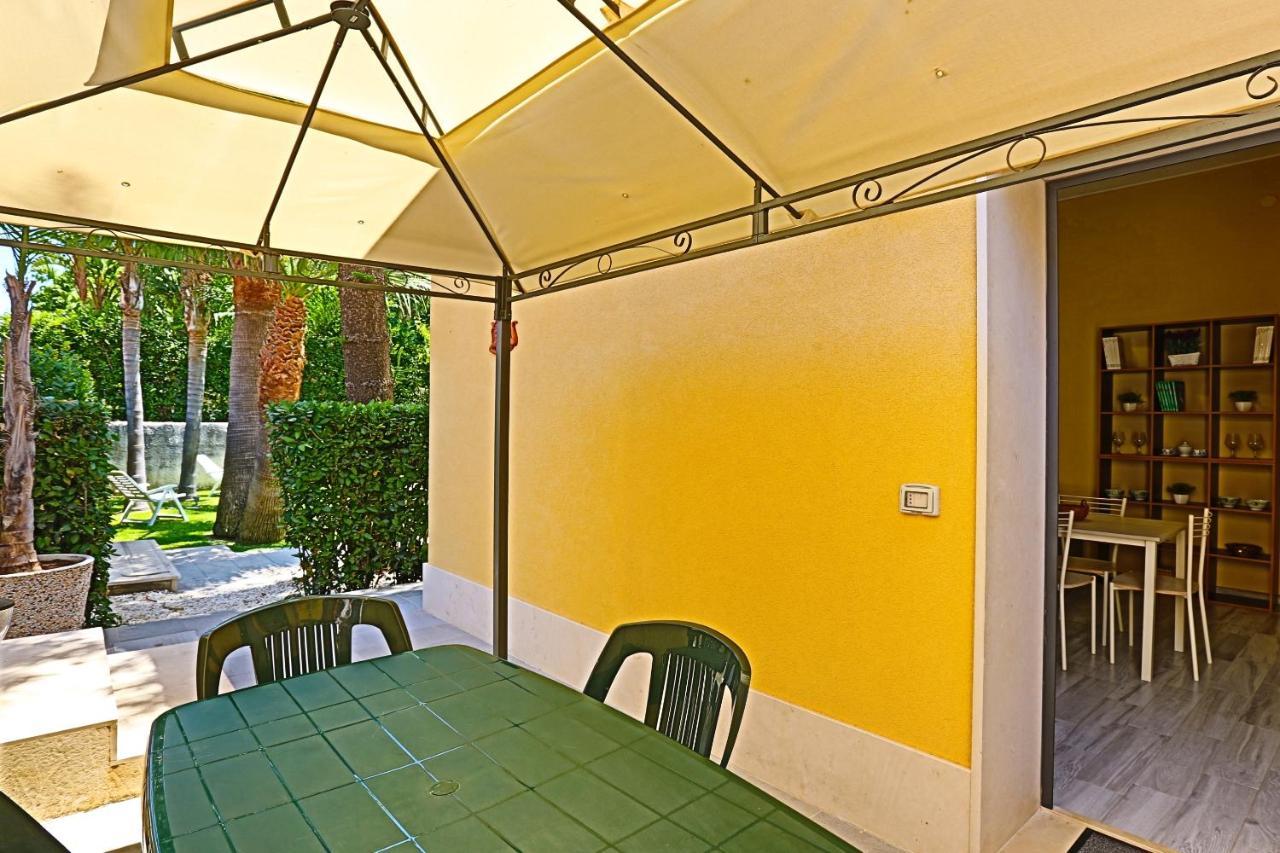 Re Sole La Dependance - Casa Vacanza M E R C U R I O Avola Exterior photo